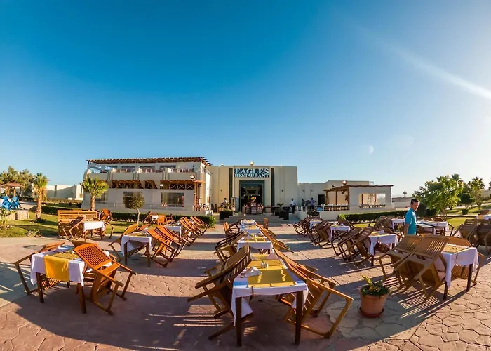 Üdülőközpont New Eagles Aqua Park 4*